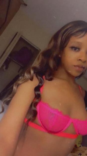 rose, 21  female escort, San Francisco
